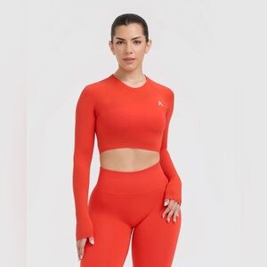 Oner Active 
Go To Seamless Fitted Crop Long Sleeve Top | Charged Orange - M